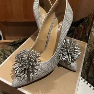 Michael Kors “Lolito Pumps”